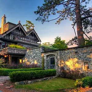 English Inn Hotel Esquimalt